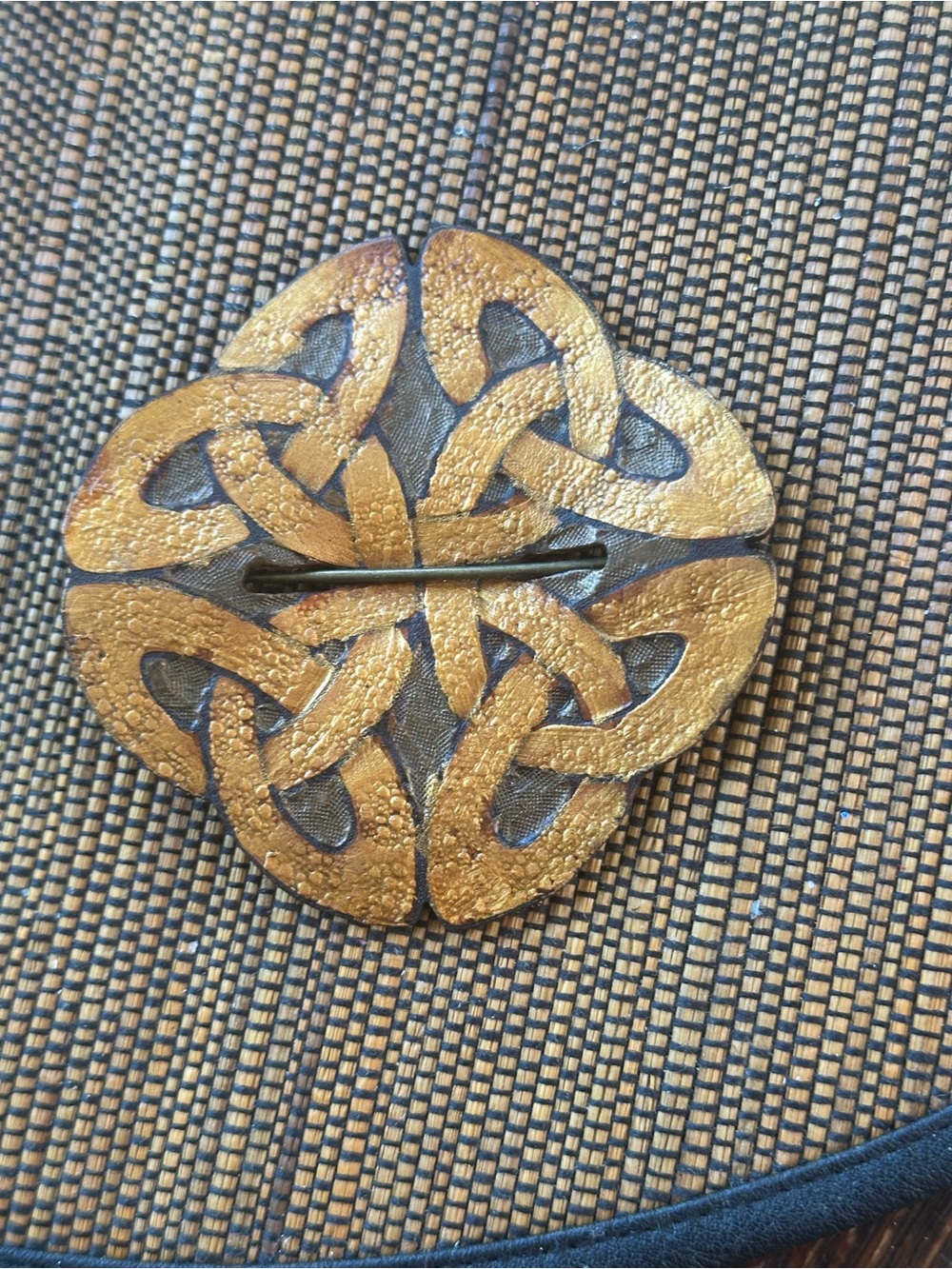 Gold Celtic Knot Brooch Pin - Women Jewelry